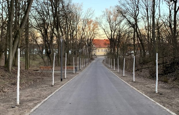 Erste Baumaßnahmen am Gutspark Neukladow beendet